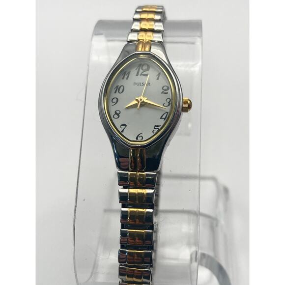 Pulsar 1N01-X203 Womens Analog Petite Oval Watch 17mm - New Battery - WR - Picture 5 of 9